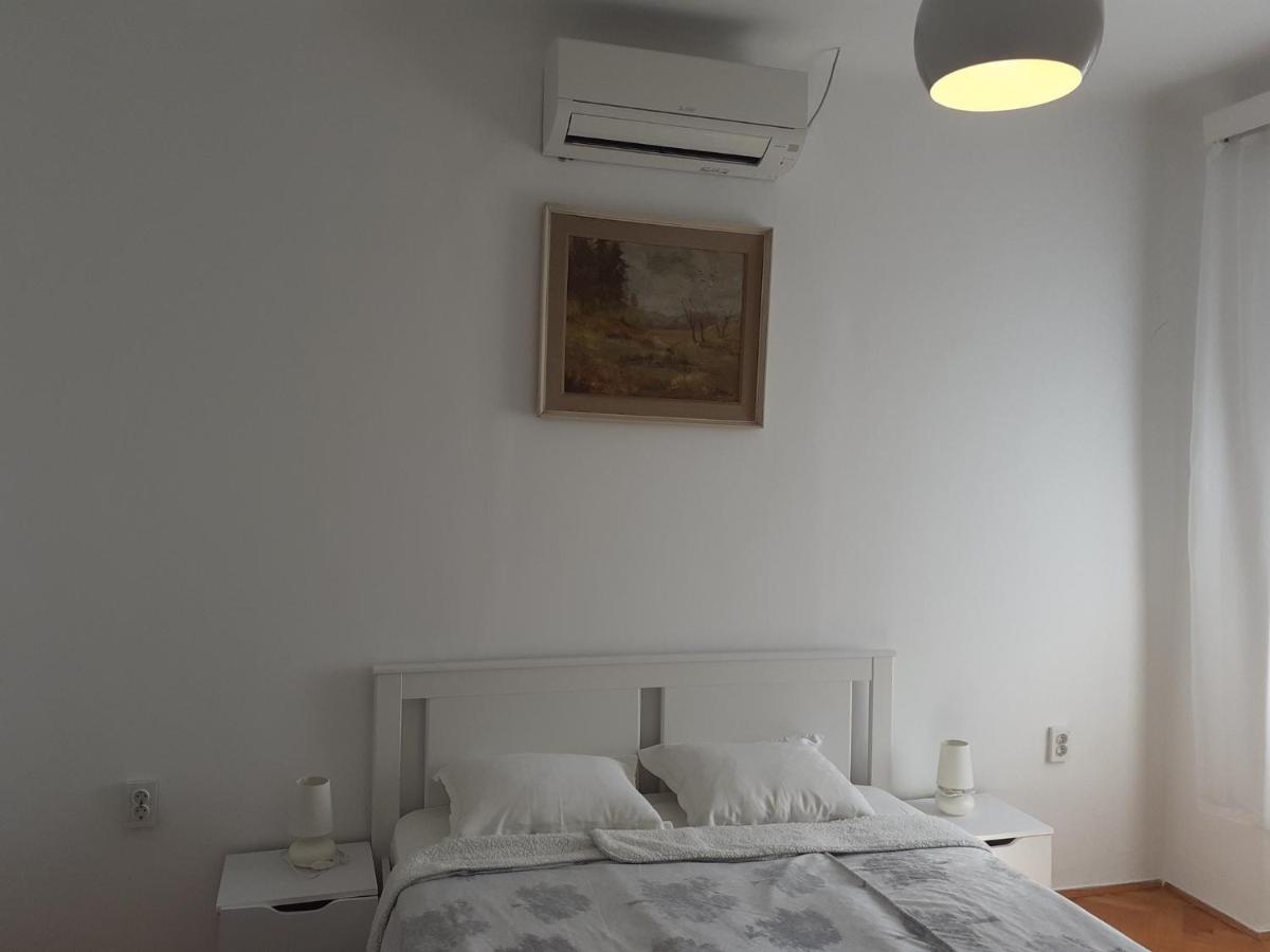 Apartment Dusan Malinska Exterior foto